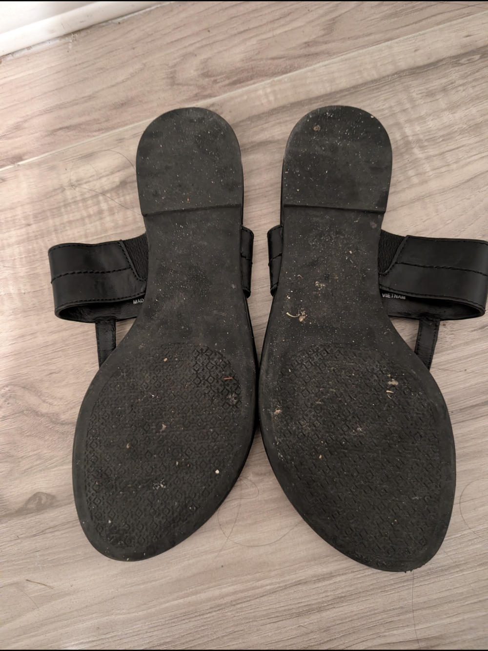 Tory Burch Black Leather Miller Thong Sandals with Gold Logo - Picture 2 of 4
